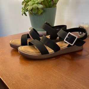 Stylish Sandals With Cushion